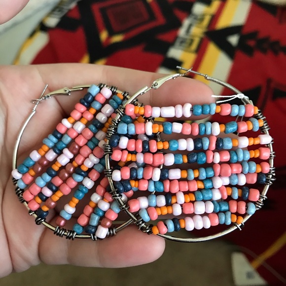 Wire wrapped beaded earrings - Picture 2 of 2